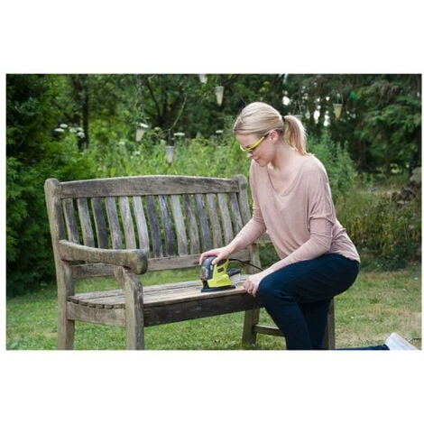 Ponceuse Multifonction RYOBI 180 W - 3 Modes - Triangulaire - RMS180-TA30 5 Ponceuse Multifonction RYOBI 180 W - 3 Modes - Triangulaire - RMS180-TA30 – Image 3