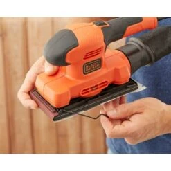Black & Decker Ponceuse Vibrante Filaire 150W 14 000trs/min, Avec Un Sac De Collection Des Poussières Et 1 Abrasif BLACK+DECKER BEW220-QS -Magasin D'Outils Électriques 34599695 4