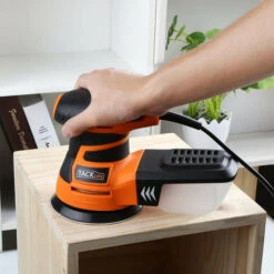 TACKLIFE Ponceuse Excentrique, Ponceuse Rotative Électrique 350W 13000 OPM, 6 Vitesses Variables, Équipé D’Une Boîte à Poussière, 12pcs Disque De Ponçage, Ponceuse Pour Le Ponçage Du Bois PRS01A 11 TACKLIFE Ponceuse Excentrique, Ponceuse Rotative Électrique 350W 13000 OPM, 6 Vitesses Variables, Équipé D’Une Boîte à Poussière, 12pcs Disque De Ponçage, Ponceuse Pour Le Ponçage Du Bois PRS01A -Magasin D'Outils Électriques 88566672 5